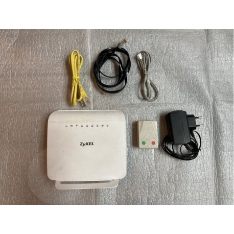 VDSL / ADSL2+ ZyXEL VMG1312-B30B 1x WAN 4x LAN WiFi (zlomená podložka)